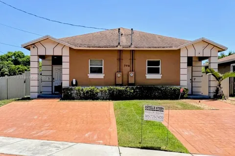 798 NE 43 ST, Oakland Park FL 33334