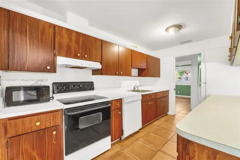 3382 SE Hawthorne St, Stuart FL 34997