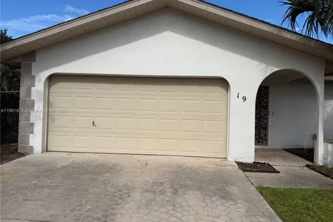 19 colonial, Palm Coast FL 32137