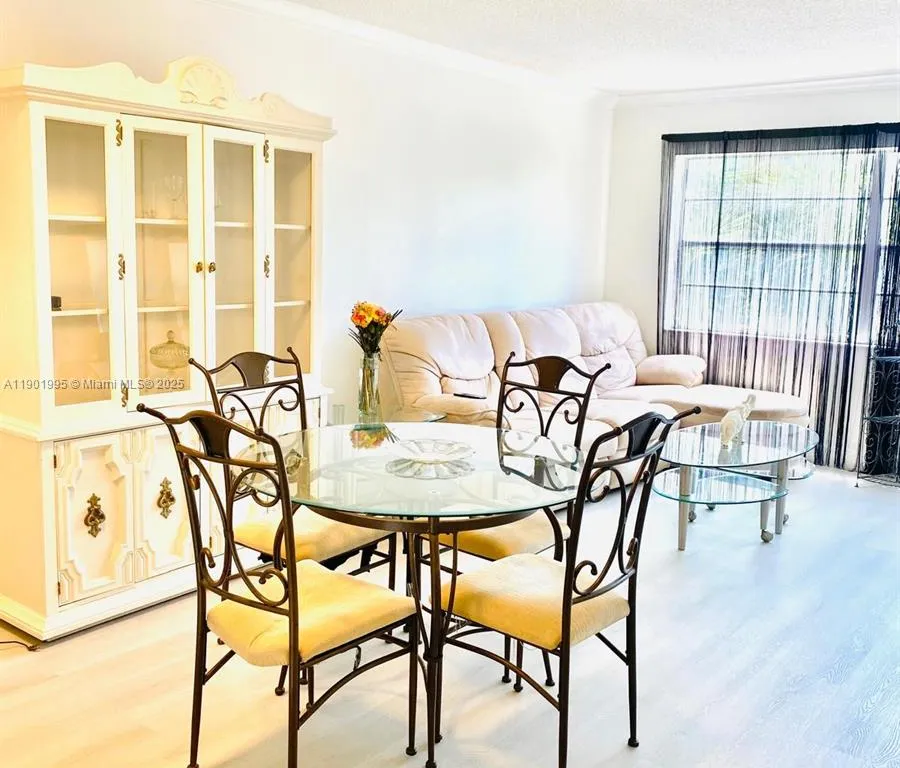 3431 NW 50th Ave # 207, Lauderdale Lakes FL 33319