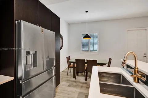 518 N Federal Hwy # 14, Lake Worth FL 33460