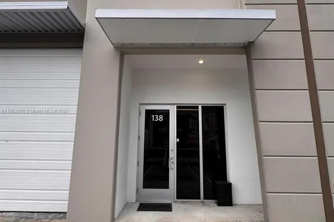 10890 NW 17th St # 138, Sweetwater FL 33172