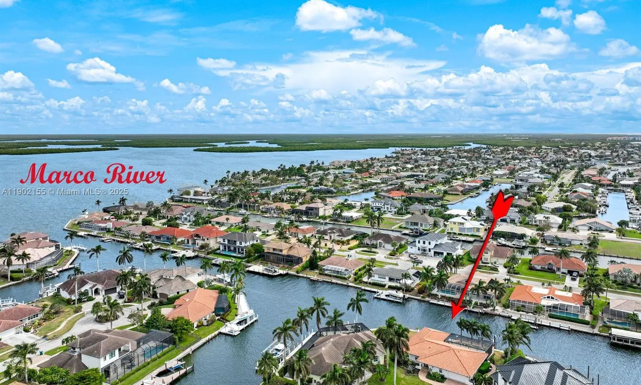 418 Tarpon CT, Marco Island FL 34145