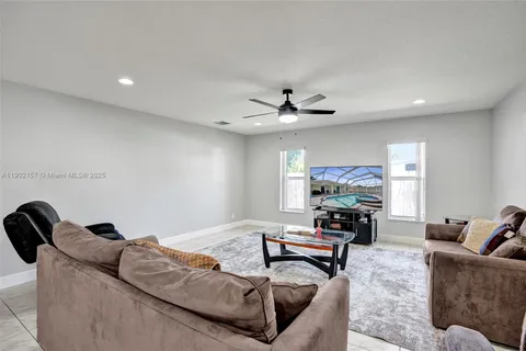 1607 S N St, Lake Worth FL 33460