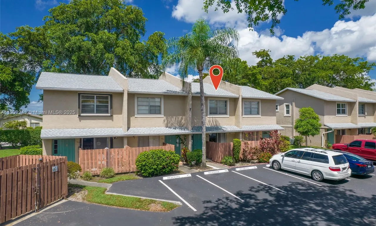 802 Banks Rd, Coconut Creek FL 33063