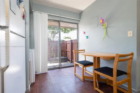 802 Banks Rd, Coconut Creek FL 33063