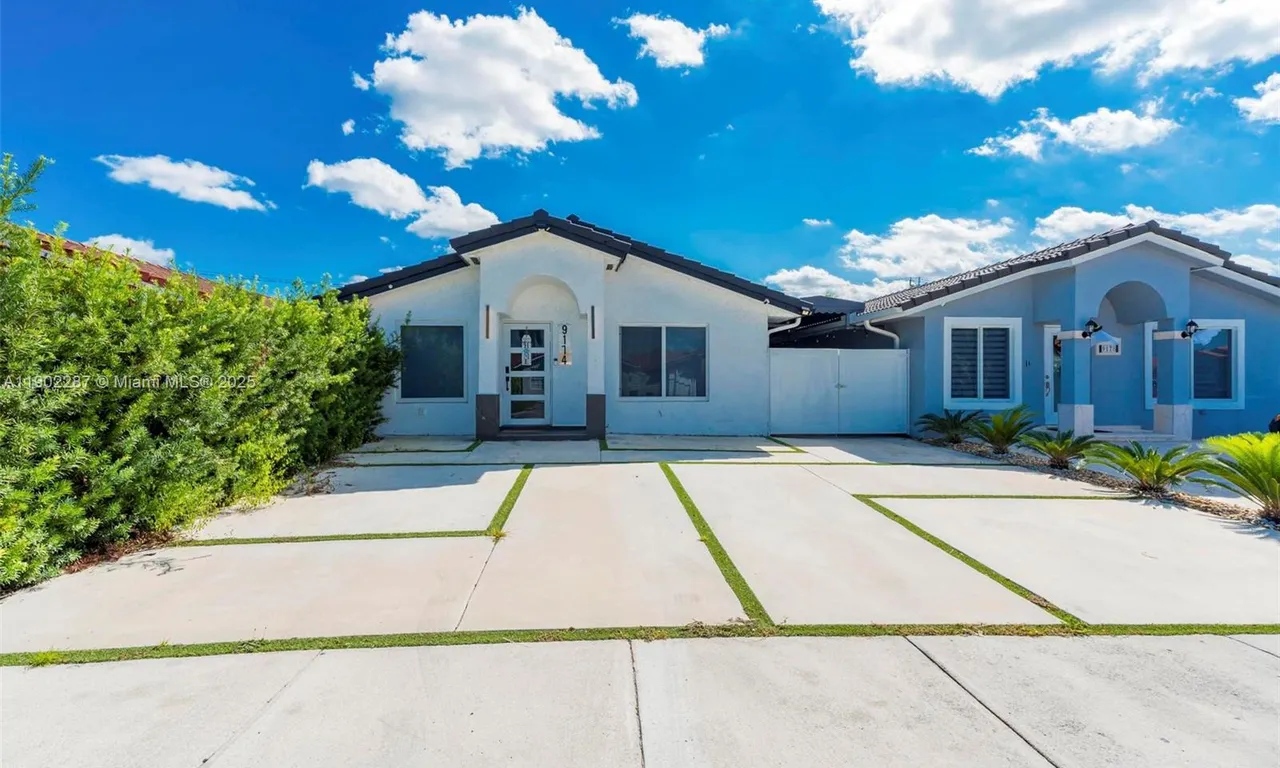 9174 NW 114th Ter, Hialeah Gardens FL 33018