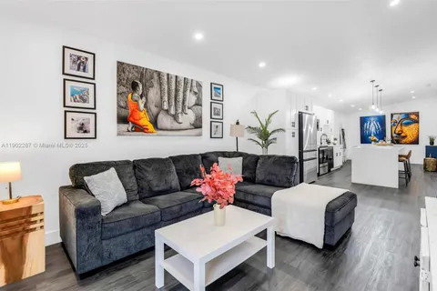 9174 NW 114th Ter, Hialeah Gardens FL 33018