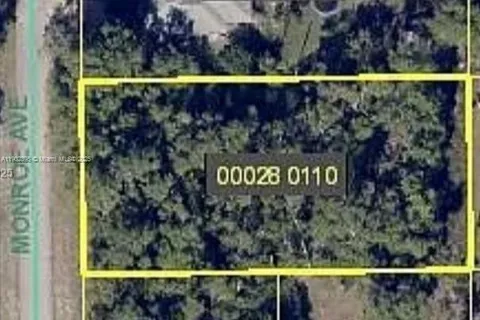 202 MONROE AVE, Lehigh Acres FL 33936