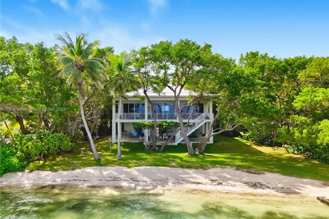 34 Sunset Rd, Key Largo FL 33037