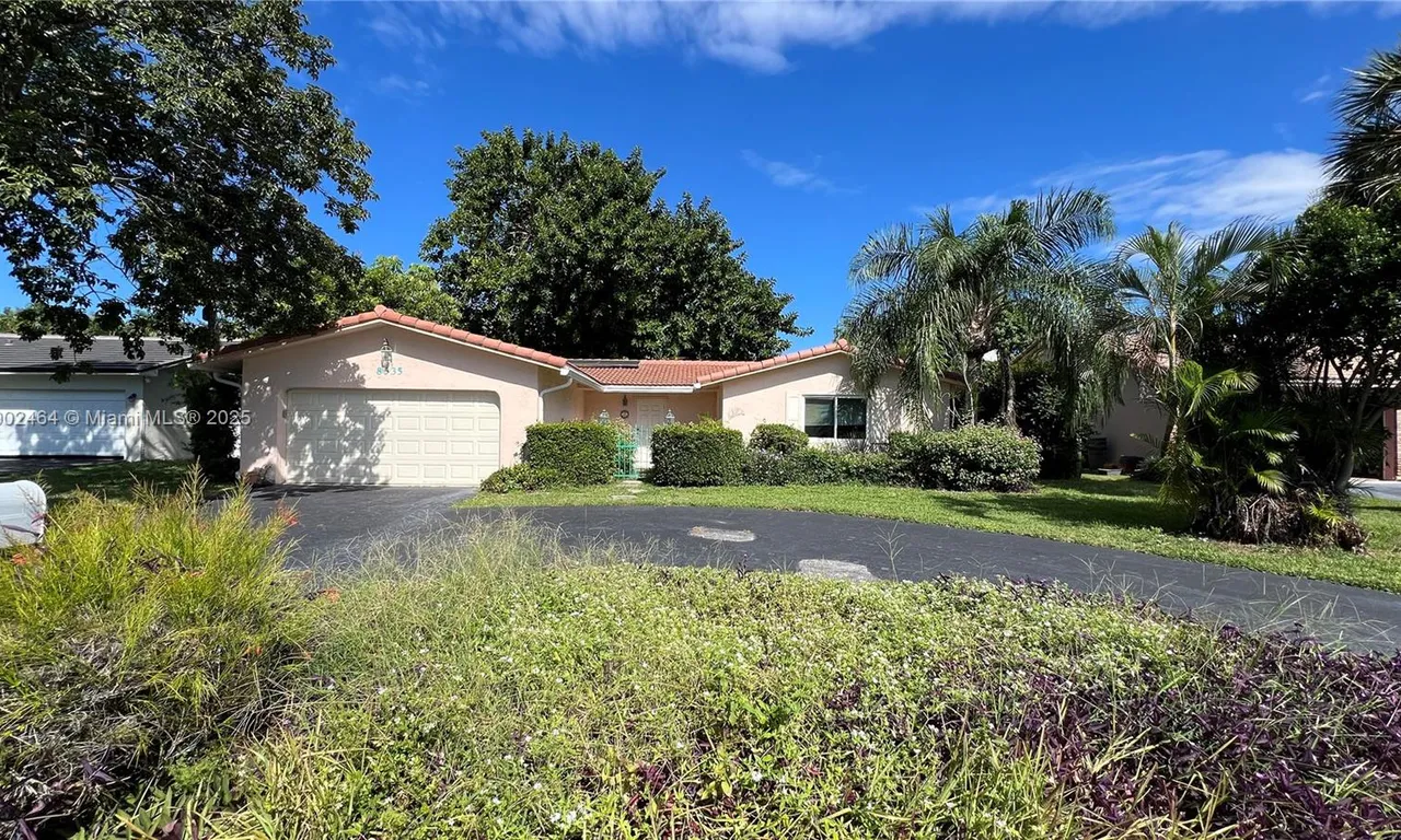 8535 NW 25th Pl, Coral Springs FL 33065