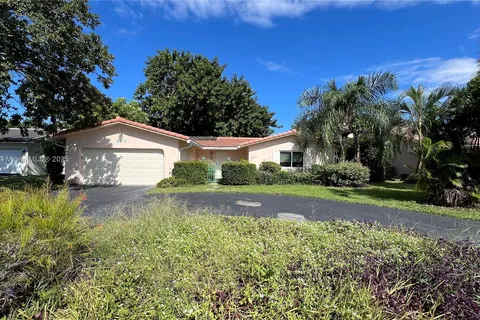 8535 NW 25th Pl, Coral Springs FL 33065