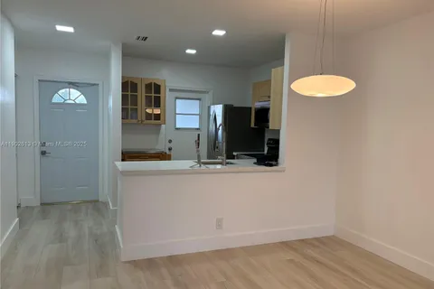 4700 NW 35TH ST # 602, Lauderdale Lakes FL 33319