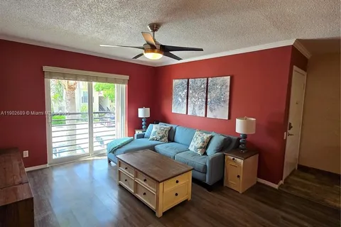 5242 NE 6th Ave, Building D 27 # 27, Oakland Park FL 33334