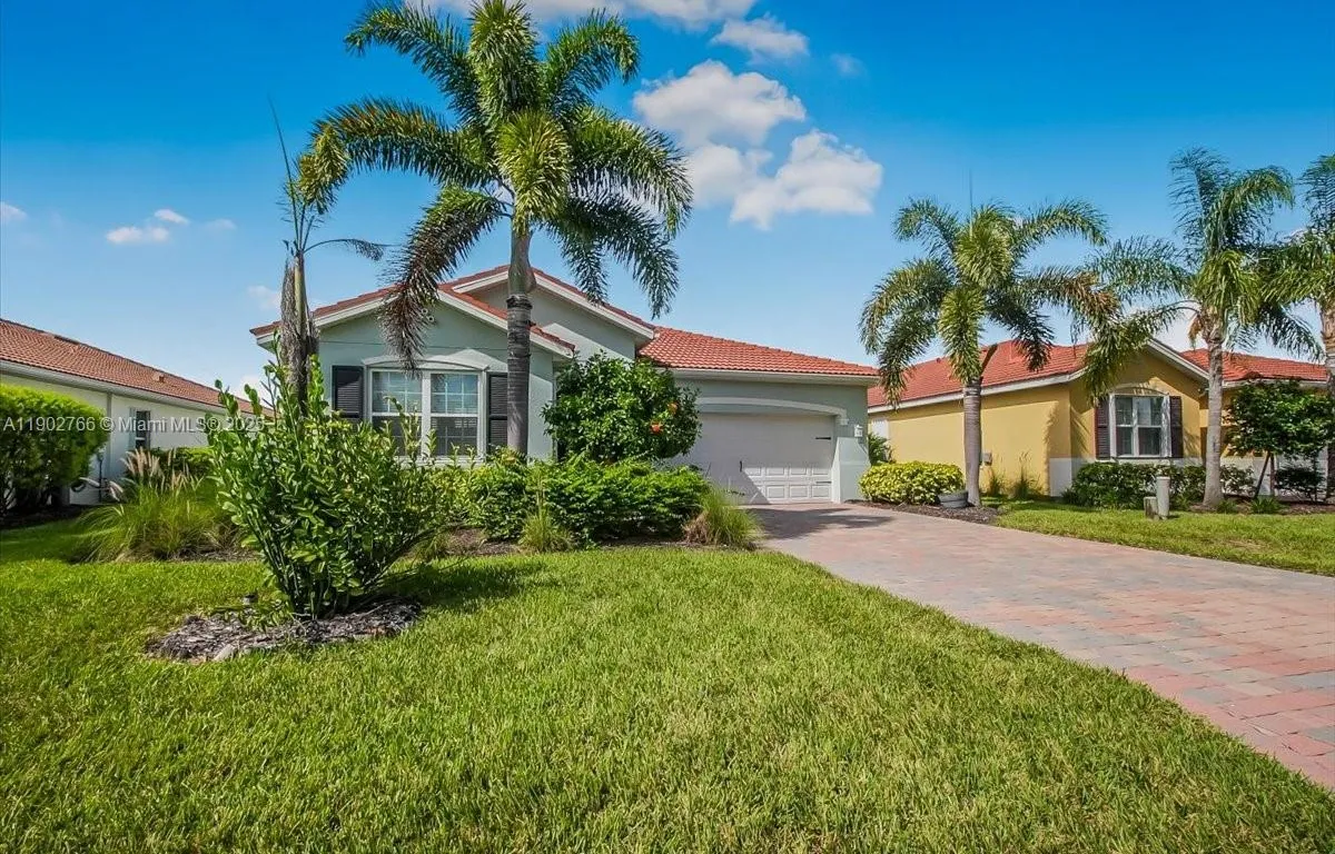 3348 Apple Blossom, Fort Myers FL 33920