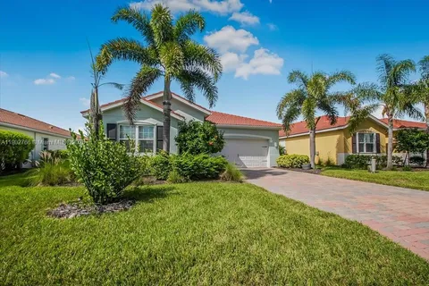 3348 Apple Blossom, Fort Myers FL 33920