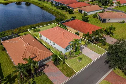 3348 Apple Blossom, Fort Myers FL 33920