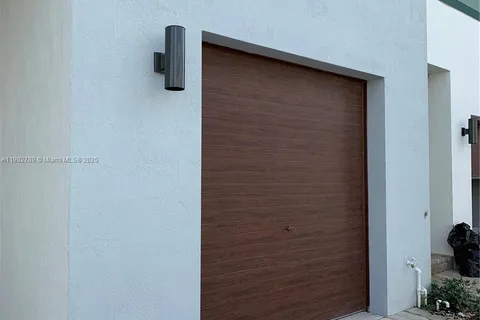 4416 NW 9th St, Plantation FL 33317