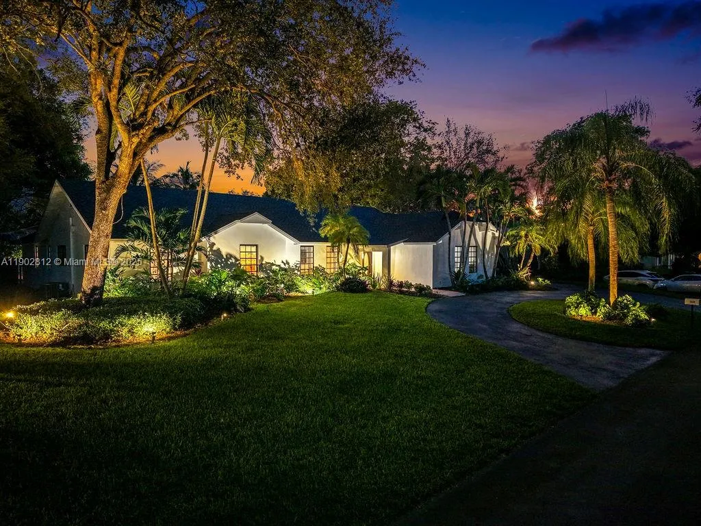 7620 SW 170th St, Palmetto Bay FL 33157