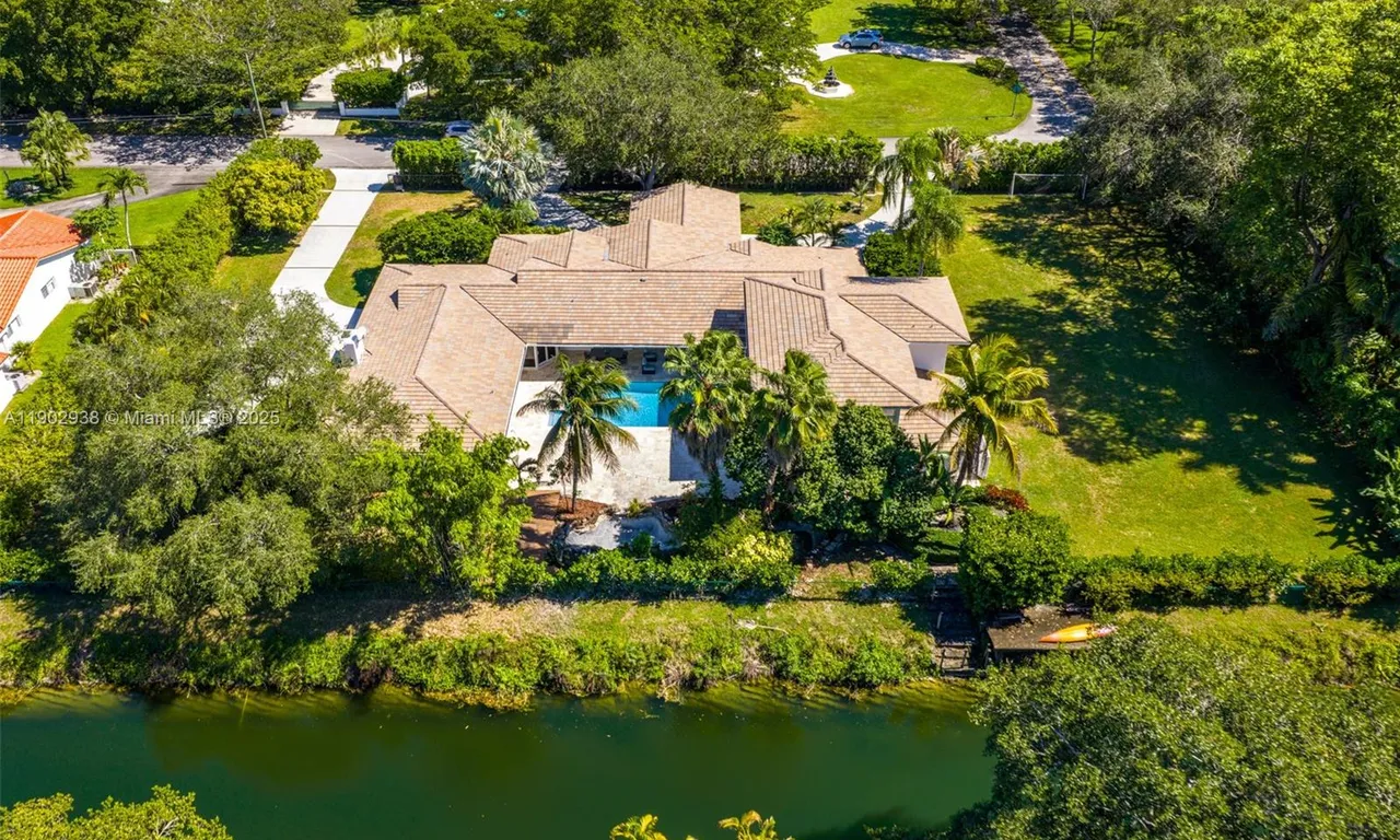 13150 SW 69th Ave, Pinecrest FL 33156