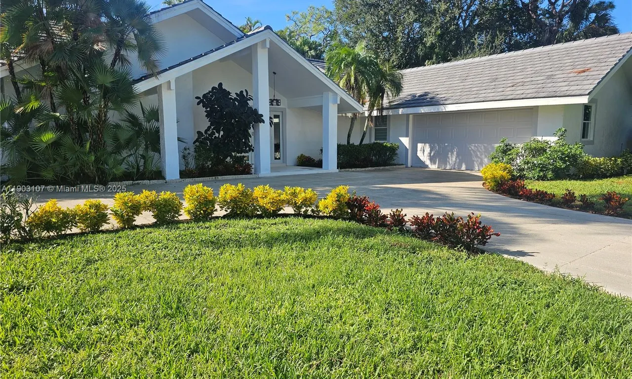 4 Alford Ct, Palm Beach Gardens FL 33418