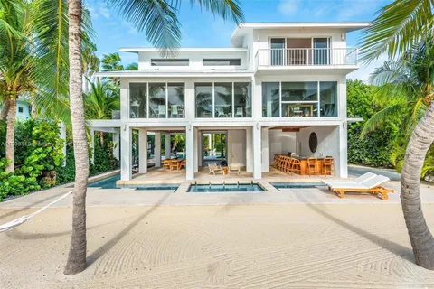 60 Ocean Front Dr, Key Largo FL 33037