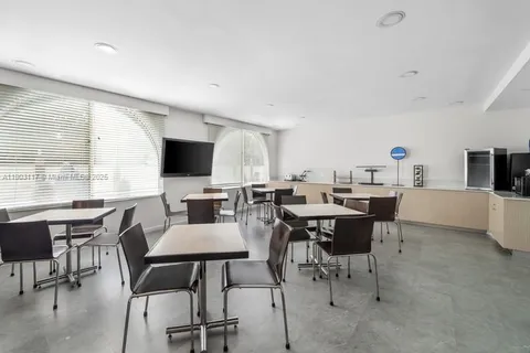 8101 Aircenter Ct, Orlando FL 32809