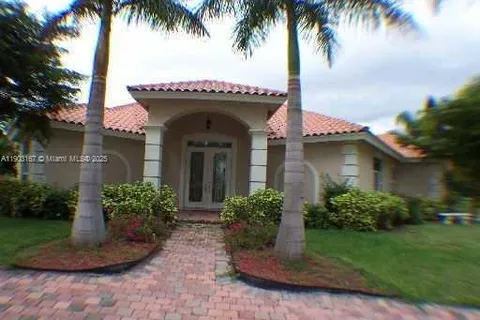 950 Greensward Ln, Delray Beach FL 33445