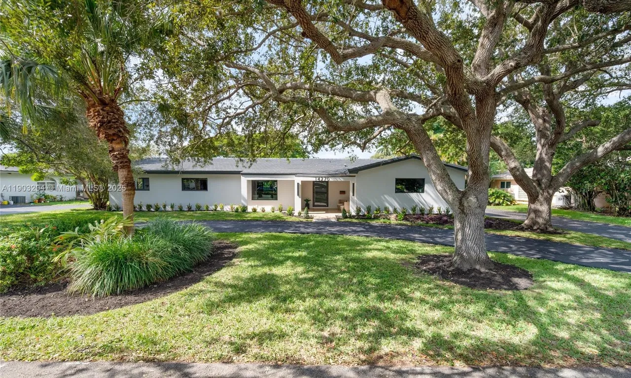 14270 SW 73rd Ave, Palmetto Bay FL 33158