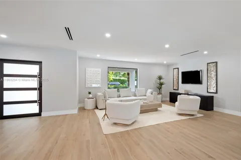 14270 SW 73rd Ave, Palmetto Bay FL 33158