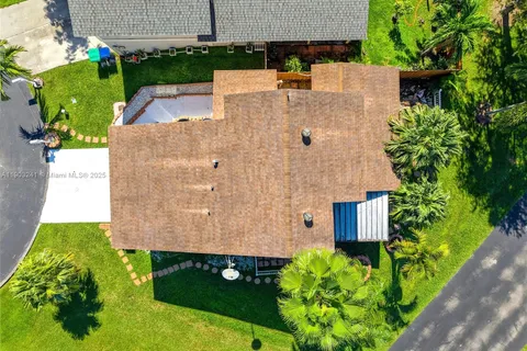 21808 SW 99th Ave, Cutler Bay FL 33190