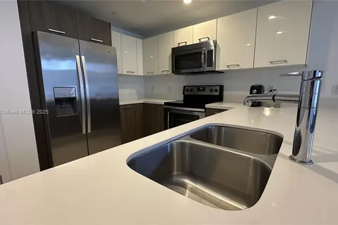 1120 98th St # 303, Bay Harbor Islands FL 33154