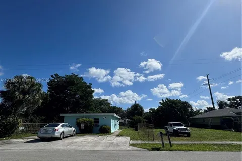 39 SW 6th Ave, Delray Beach FL 33444