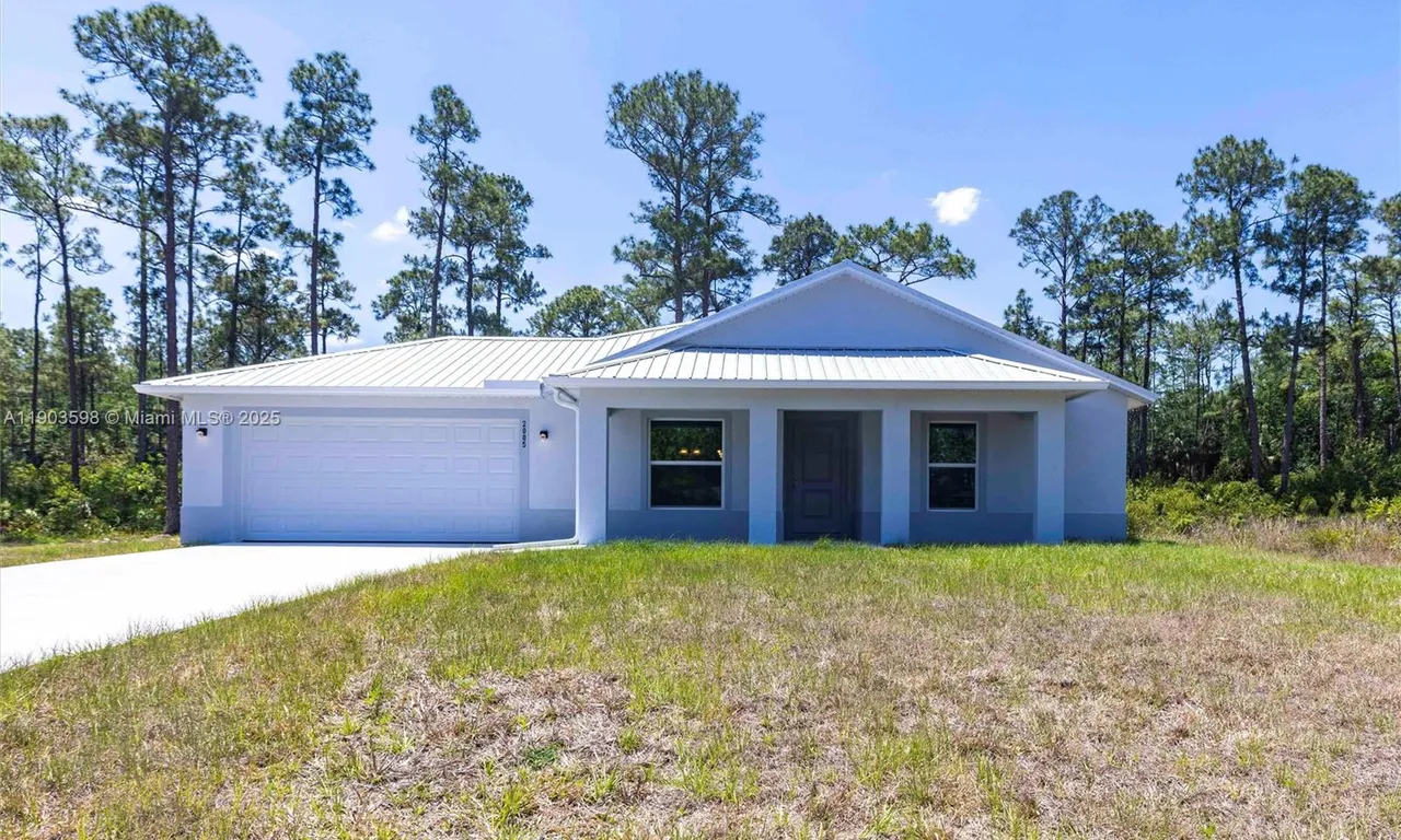 2005 Rosa Ct, Lehigh Acres FL 33972