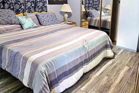 4208 S Shady Ln, Boynton Beach FL 33436