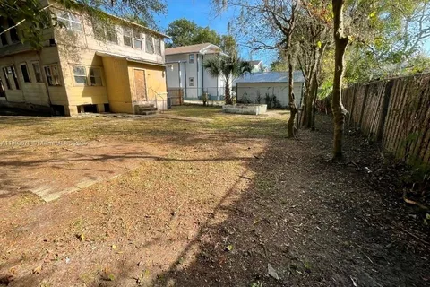 232 W 19th St, Other City - In The State Of Florida FL 32206