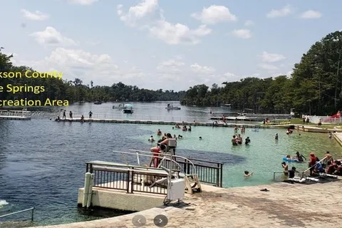 MOMENCE CT-Alford MOMENCE CT, Other City - In The State Of Florida FL 32420