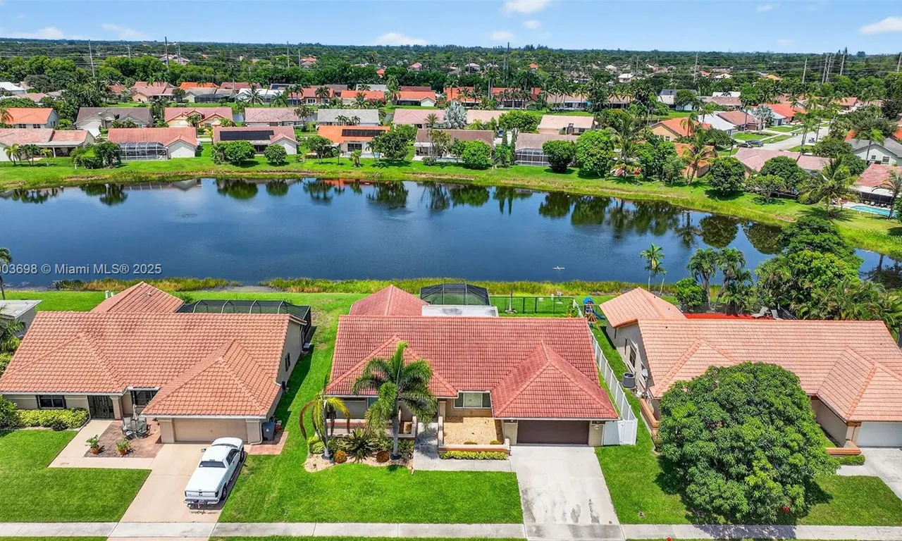 9505 Majestic Way, Boynton Beach FL 33437