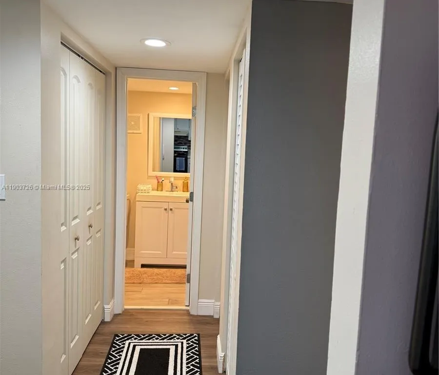 3121 NW 47th Ter # 412, Lauderdale Lakes FL 33319