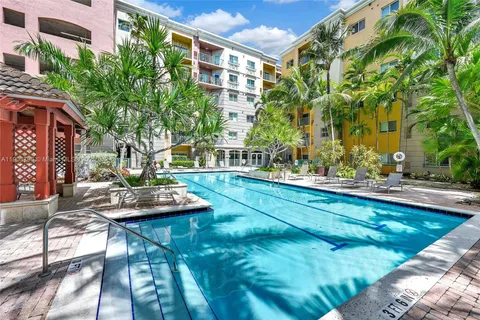 6001 SW 70th St # 113, South Miami FL 33143