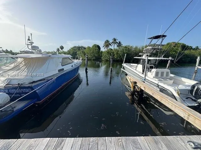 6200 SW 152nd St, Palmetto Bay FL 33157