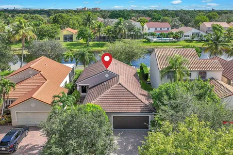 225 E Bayridge Dr, Weston FL 33326