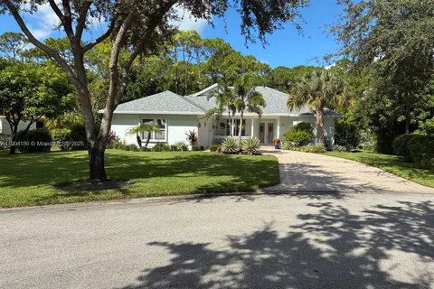 8788 SW Fishermans Wharf Dr, Stuart FL 34997