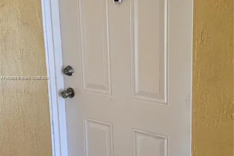 21000 SW 87th Ave # 308, Cutler Bay FL 33189