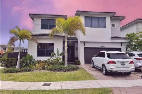 8824 NW 161st Ter, Miami Lakes FL 33018
