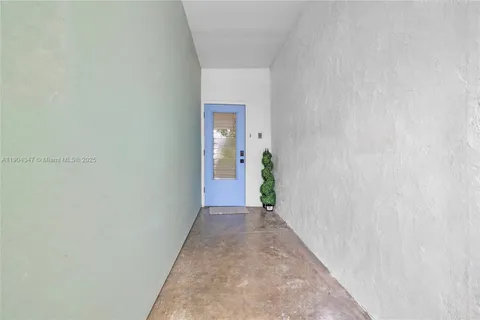 6712 Nina Rosa Dr, Orlando FL 32819