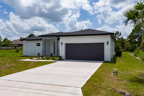 3270 Framinghan Ave SW, Palm Bay FL 32908
