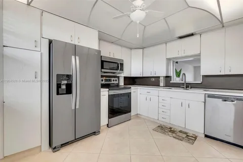 2504 Antigua Ter # L4, Coconut Creek FL 33066