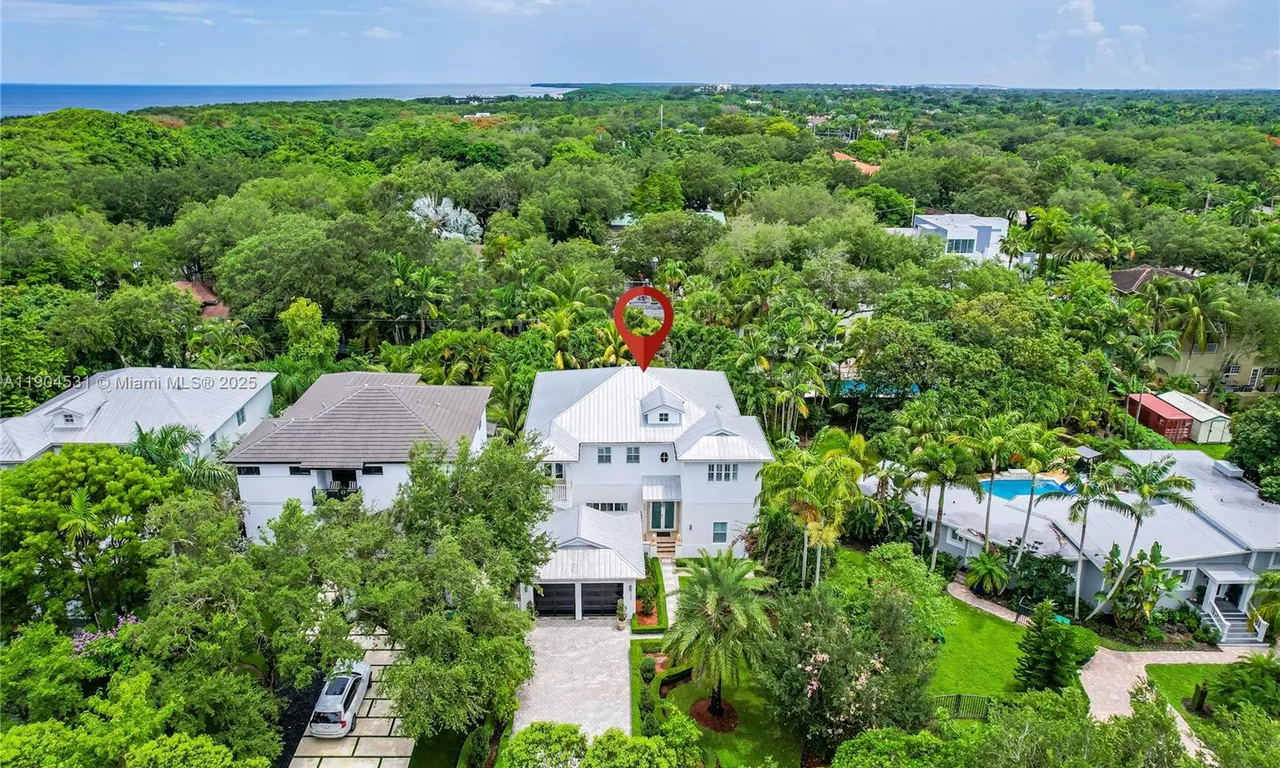 7260 SW 164th Ter, Palmetto Bay FL 33157