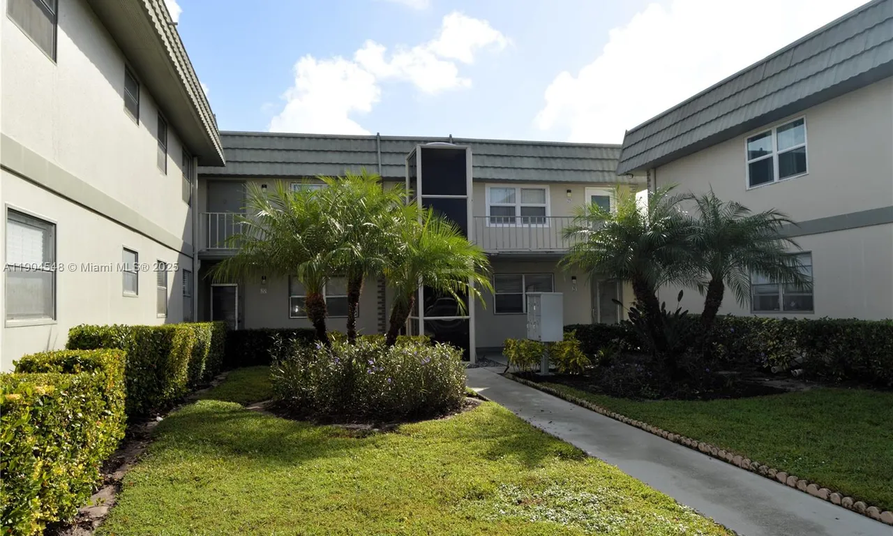 251 Monaco F # F, Delray Beach FL 33446